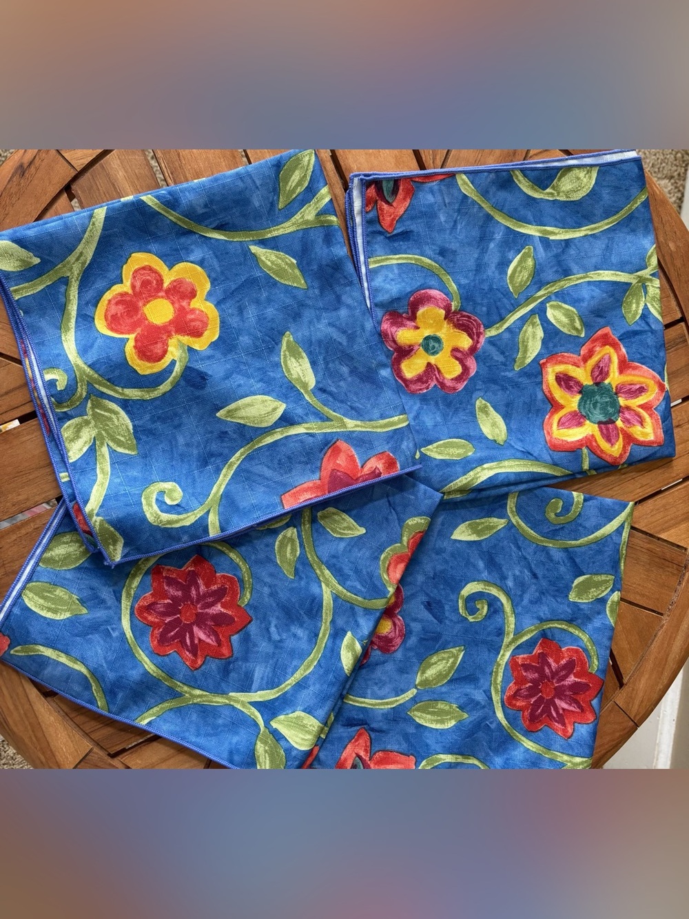 Vintage Floral Cloth Napkins Set of 4